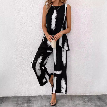 Two-piece women's set with a casual top and wide-leg pants Chic und Stil