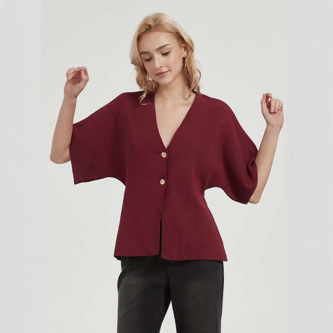 Dames cardigan à la mode avec décolleté en V profond et élégante patte de boutonnage Chic und Stil