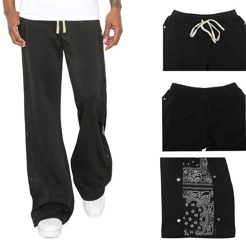 Casual men's jogger pants with side snap button closure and trendy mix of patterns Chic und Stil