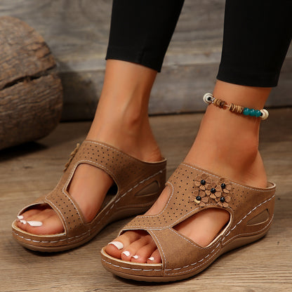 Sandales à la mode pour femmes avec des inserts respirants et une semelle antidérapante Chic und Stil