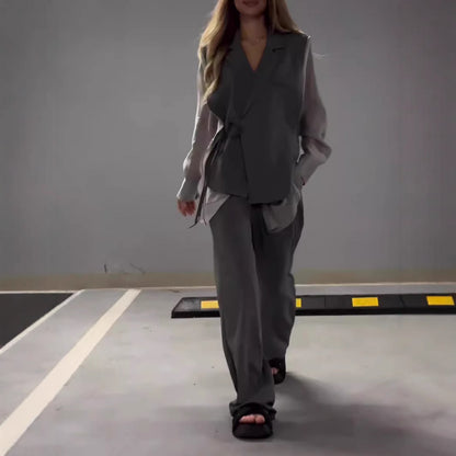 Dames Ensemble élégant et moderne composé d'une veste blazer cintrée et d'un pantalon large Chic und Stil