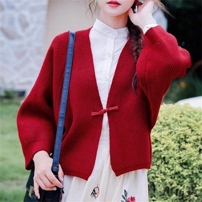 Women's comfortable knit cardigan with wide sleeves, chic and stylish