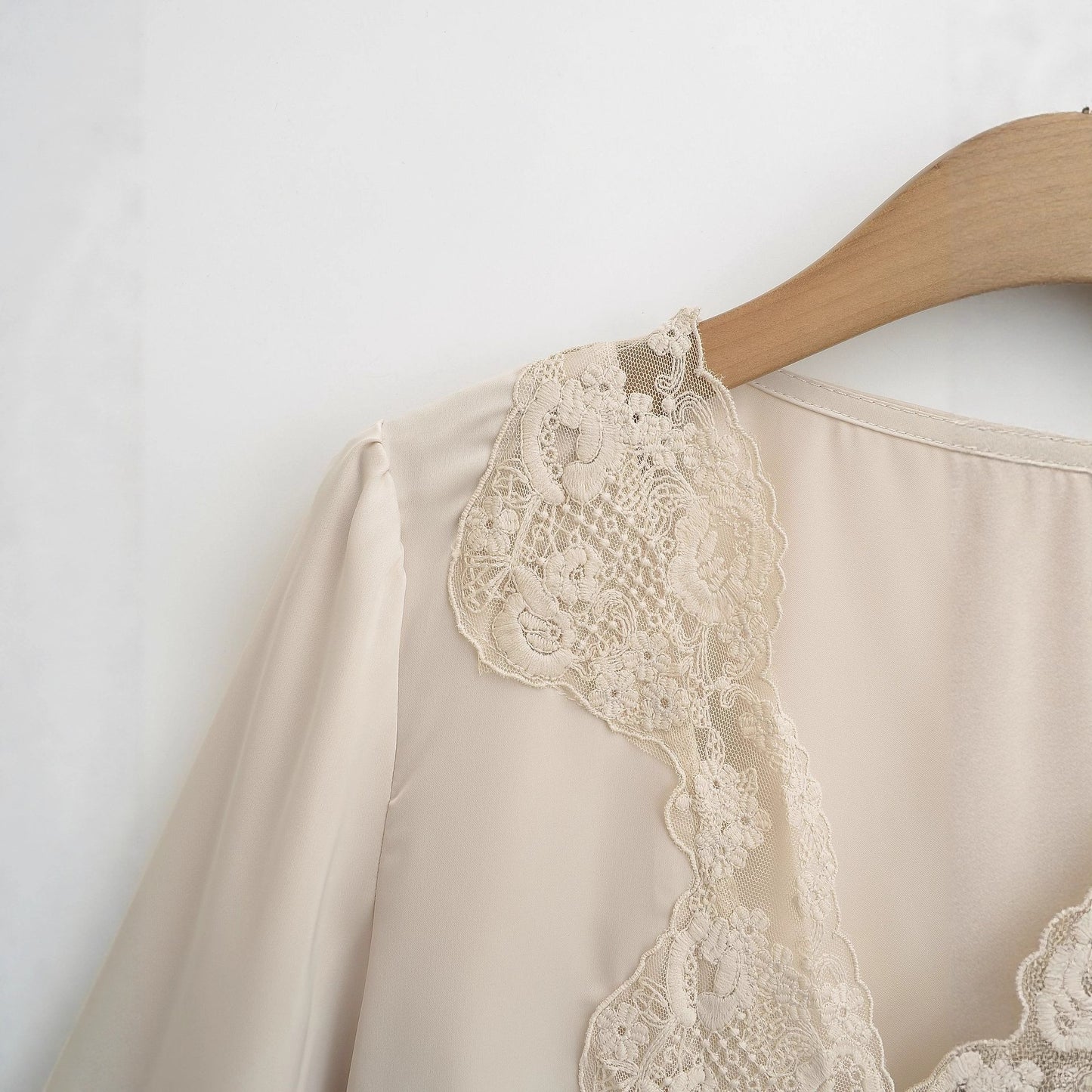 Dames élégante blouse avec accents en dentelle Chic und Stil