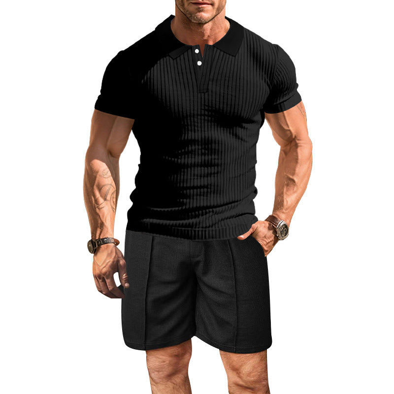 Chemise polo courte à manches pour hommes avec un design texturé et un short confortable Chic und Stil