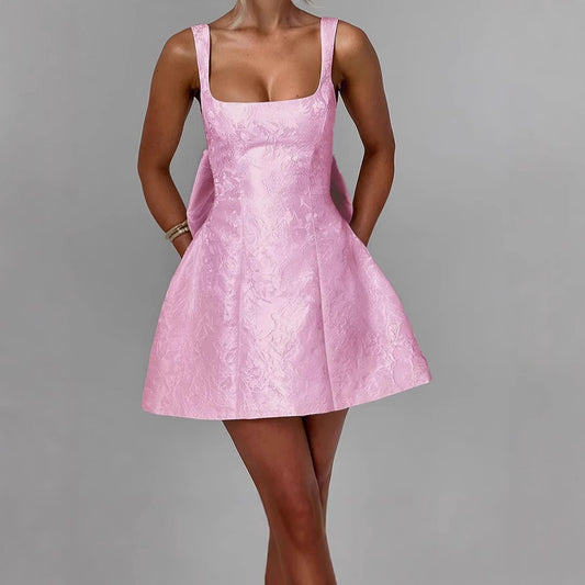 Robe A-ligne pour femmes avec motif jacquard floral et bretelles fines Chic und Stil