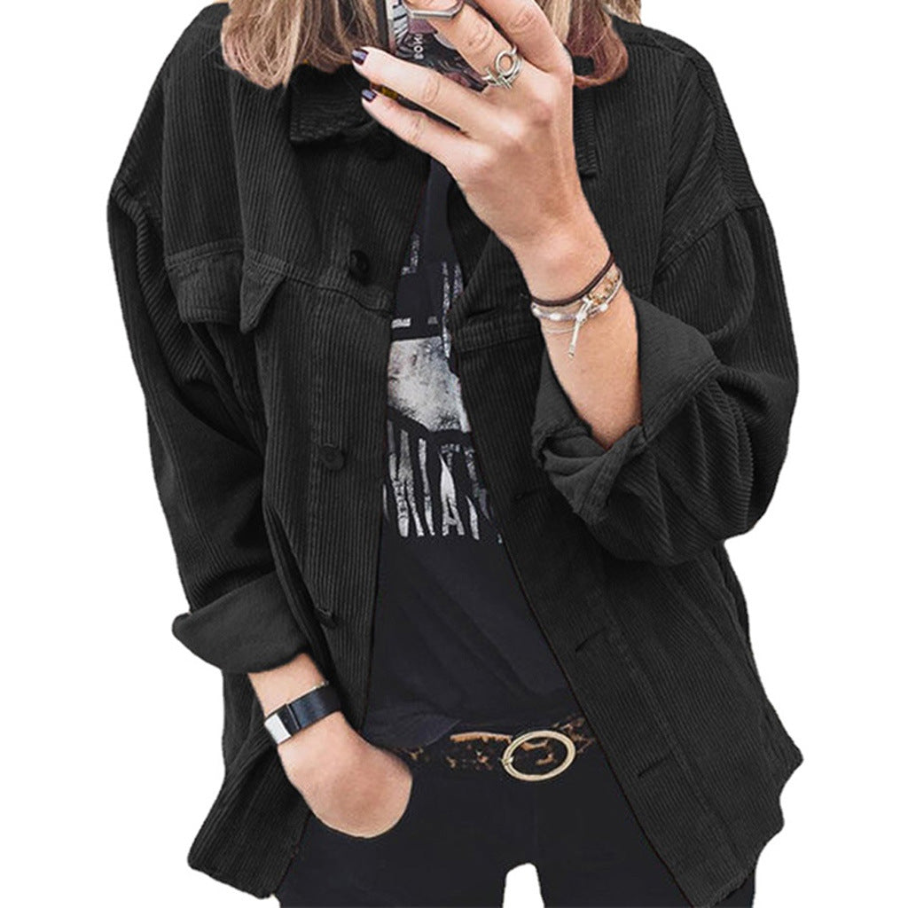 Veste en velours côtelé à la mode pour femmes avec des poches plaquées pratiques et une coupe décontractée Chic und Stil