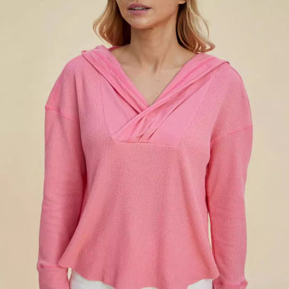 Dames de loisirs Sweat à capuche avec décolleté raffiné Chic und Stil