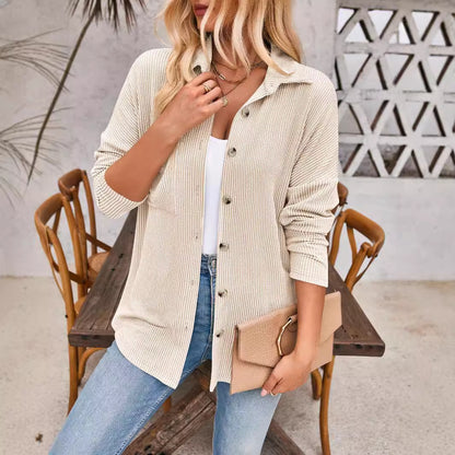 Veste en tricot pour femmes avec un matériau structuré et des poches confortables Chic und Stil