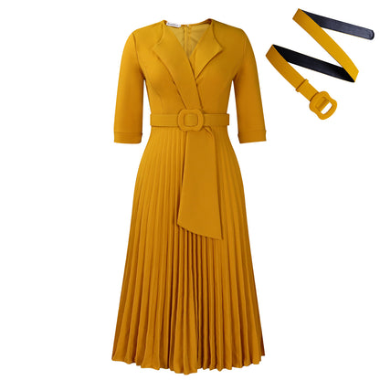 Robe de soirée plissée pour femmes avec design cintré Chic und Stil