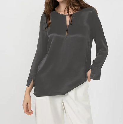 Dames Élégante blouse avec un design d’ouverture innovant et un matériau douillet Chic und Stil
