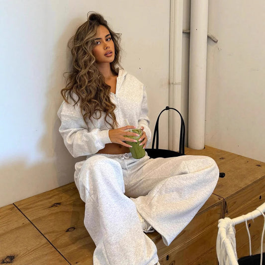 Casual women's hoodie set with short jacket and wide jogger pants Chic and Style