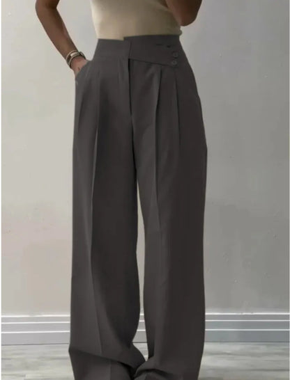 Women High-waisted palazzo pants with elegant pleats and button details Chic und Stil