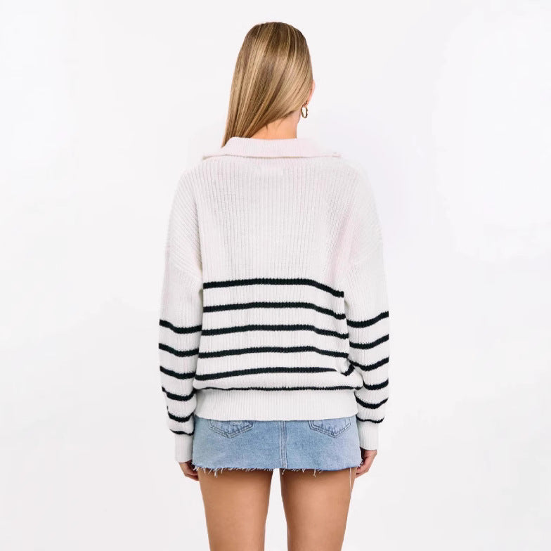 Pull en tricot sportif pour femmes avec demi-zip et motif rayé Chic und Stil