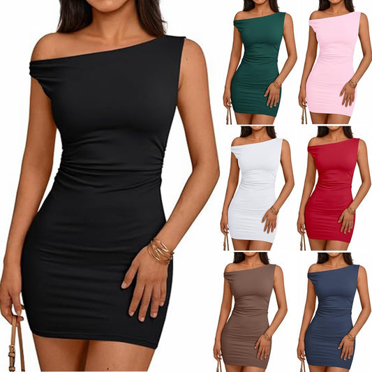 Robe ajustée pour femmes avec décolleté asymétrique et fronces Chic und Stil