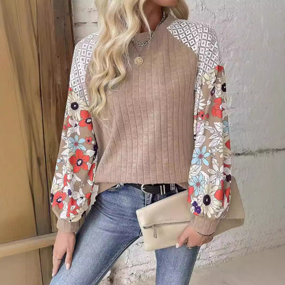 Pull femme à la forme ludique avec un design de manches florales Chic und Stil
