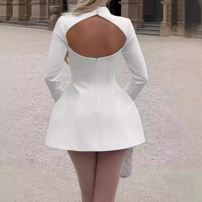 Femmes Robe Mini Élégante avec Col Montant et Ourlet Évasé Chic und Stil