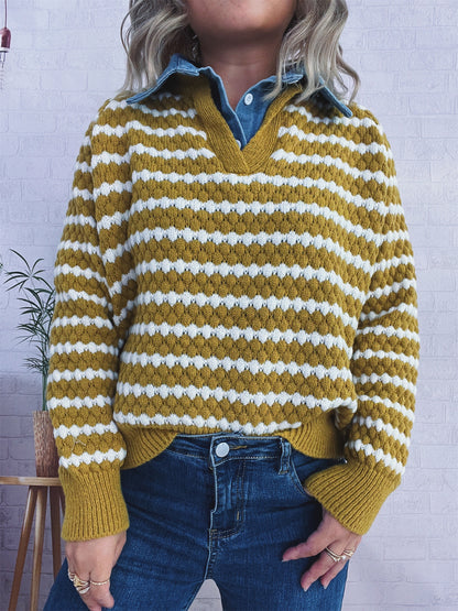 Pull en tricot pour femme avec un décolleté en V profond et un motif rayé marqué Chic und Stil