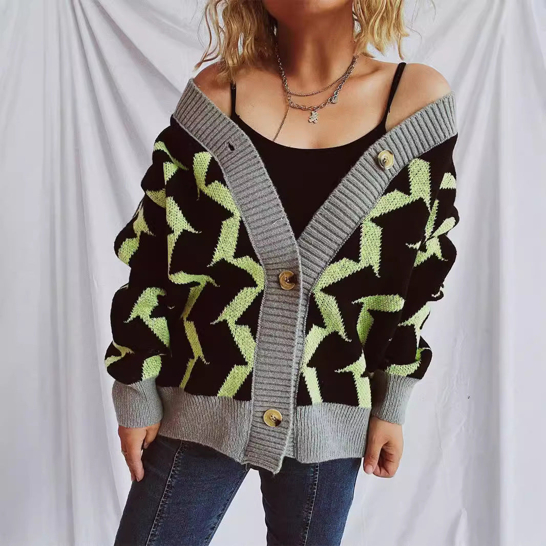 Dames gros tricot cardigan avec motif graphique et détails de boutons de haute qualité Chic und Stil