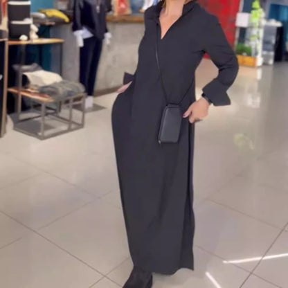 Dame Élégante robe chemise longue avec poches latérales pratiques et col Chic und Stil