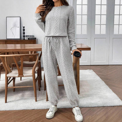 Women's loungewear set with sweater and jogger pants in modern knit design Chic und Stil