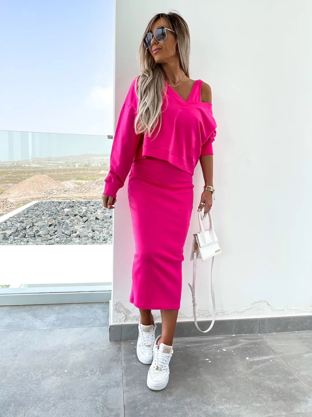 Robe en tricot tendance pour femmes avec un haut court décontracté et une silhouette cintrée Chic und Stil