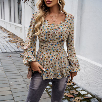 Chemisier pour femmes avec des détails froncés et un motif floral Chic und Stil