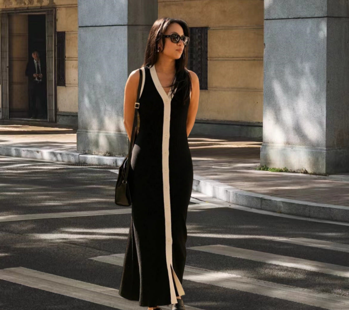 Robe maxi pour dames avec patte de boutonnage et design contrasté Chic und Stil