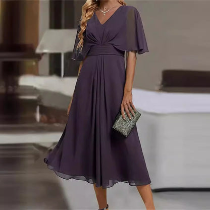 Robe maxi élégante pour femmes avec des manches fluides et un décolleté en V Chic und Stil