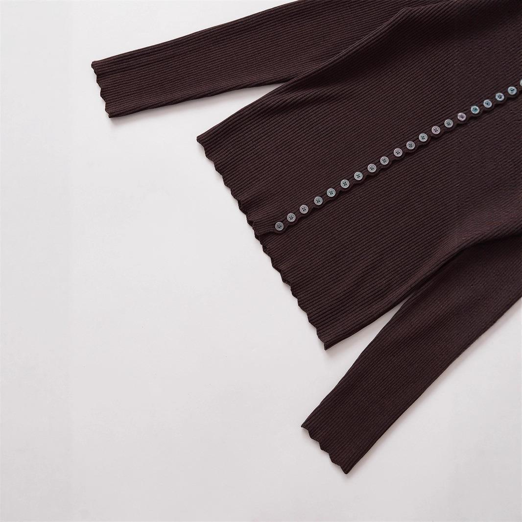 Fine knit jacket for women with elegant button details Chic and Style