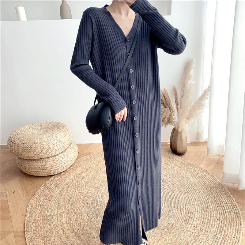 Robe en tricot pour femmes avec décolleté V profond et ceinture cintrée Chic und Stil