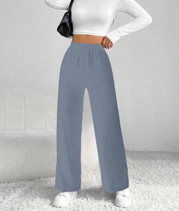 Wide pleated pants for women with elastic waistband Chic und Stil
