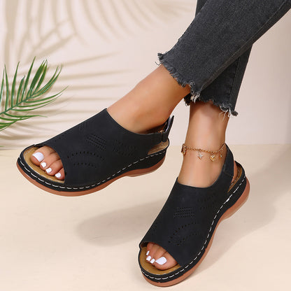Sabots confortables pour femmes avec une structure de surface respirante et une semelle ergonomique Chic und Stil