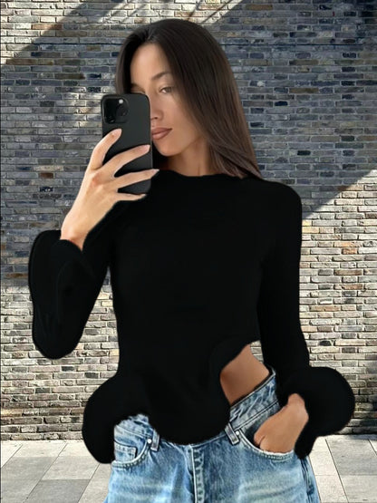 Dames haut tendance avec des détails de volants asymétriques et un design élégant Chic und Stil