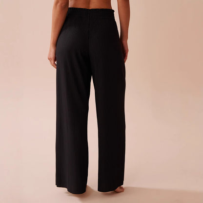 Wide pleated pants for women with elastic waistband and side pockets Chic and Style