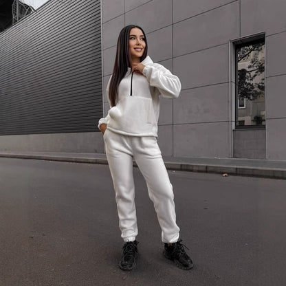 Ladies sporty hoodie with comfortable jogging pants Chic and Style