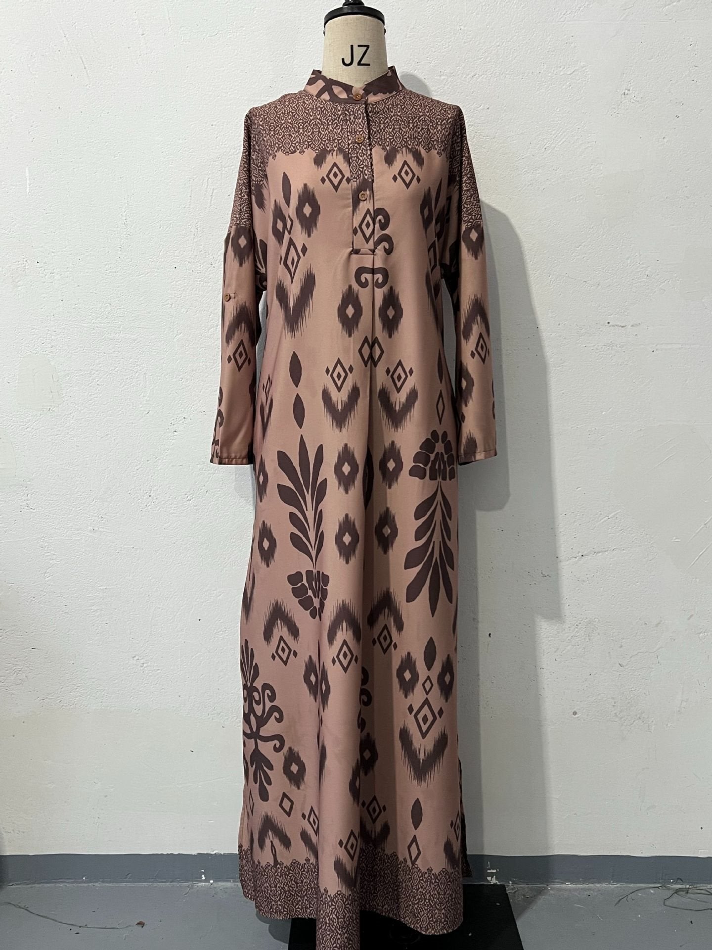 Robe Maxi Femme avec motif fin Chic und Stil