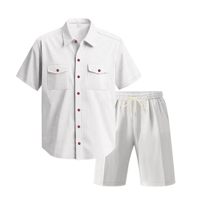 Ensemble décontracté pour hommes avec haut texturé et shorts Chic und Stil