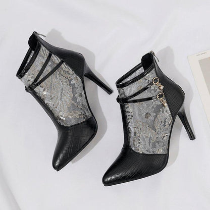 Bottes de cheville élégantes pour dames avec un matériau supérieur transparent et des applications scintillantes Chic und Stil