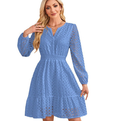 Dame vêtement avec motif de trou Chic und Stil