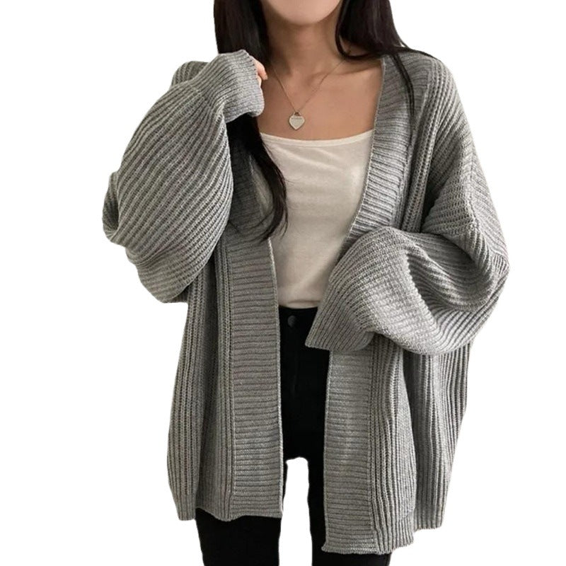 Cardigan en maille douce pour femmes avec une coupe décontractée et des manches posées Chic und Stil