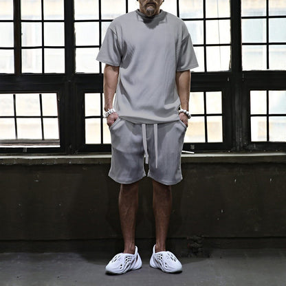 Ensemble de sport respirant pour hommes avec t-shirt à manches courtes et shorts Chic und Stil