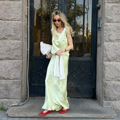 Dames Robe Maxi Élégante en Satin de Haute Qualité Chic und Stil