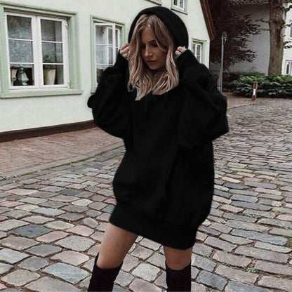 Robe à capuche pour femmes en mélange de coton doux avec des poches pratiques et une coupe confortable Chic und Stil