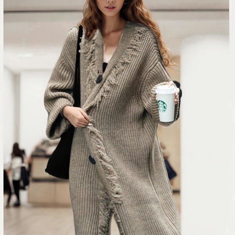 Dames gros cardigan en tricot avec des détails frangés et une coupe ouverte Chic und Stil