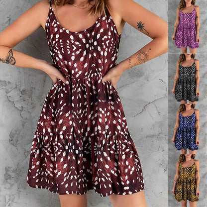 Robe de plage aérienne pour femmes avec un ourlet flottant et des détails raffinés Chic und Stil