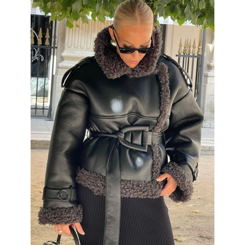 Faux leather jacket for women with plush lining and stylish belt Chic und Stil