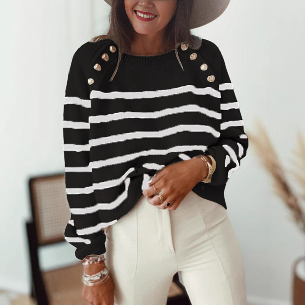Pull en tricot pour femmes avec un élégant motif à rayures et des boutons dorés Chic und Stil