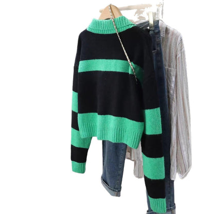Pull en tricot pour femmes à décolleté en V profond et design rayé Chic und Stil
