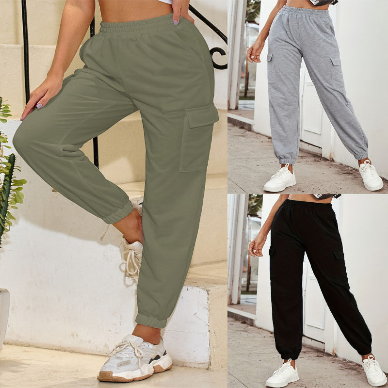 Cargo pants for women with elastic waistband and practical pockets Chic und Stil