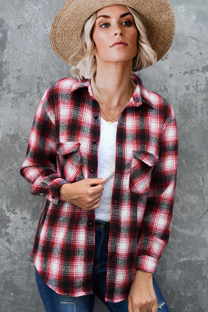 Chemise en flanelle pour femmes avec motif à carreaux et poches plaquées Chic und Stil
